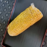 茹でたて🌽と花の種をいただきました。ありがとうございます。どちらも楽しみです‼️