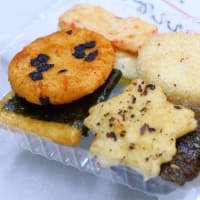   もち吉さんのいろどりおかきてのひら日記を～