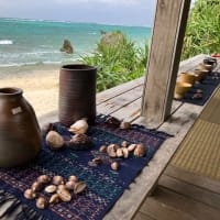 バンタカフェ「海辺のやちむん市」