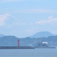 多用途支援艦が松山に寄港♪（7月13日）
