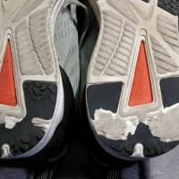 低価格シューズの摩耗