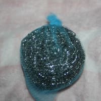 ステンレスたわし（金たわし）に排水用のネットを