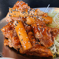 「本格韓国料理 オンマー」のヤンニョムチキン！