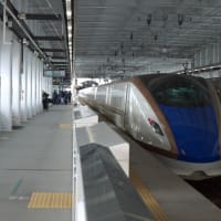 飯山駅を発着する北陸新幹線はくたか５５５号　金沢行き