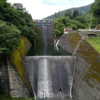 奥多摩のダム湖