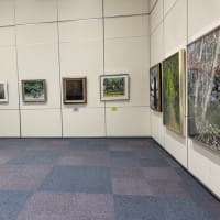 本庄市　県展入選作品展、飾り付けできました。