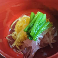 昨日　お食い初めのお客様においでいただきました。そして冷たい夏菓子もどうかご覧ください。