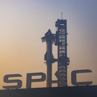イーロン・マスク氏率いるSpaceX巨大宇宙船が帰還に成功！！