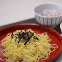 ざるラ－メンが美味しい季節に