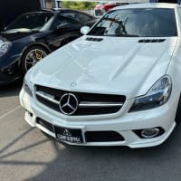【メルセデスベンツ】ＳＬ３５０に１１型大画面カーナビ設置