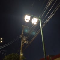 街路灯の灯り