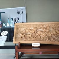 中学のクラス会に…