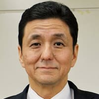 浜田防衛相「安保上の懸念」伝達＝中国国防相と初の対面会談