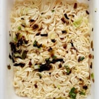 ペヤングの挑戦　　　　 豚骨味  やきそば 