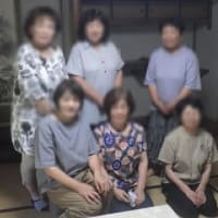 チクチクの会の方々と、おやつ時間をご一緒