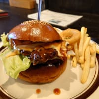 北の大地でハンバーガー2つめどうでしょう