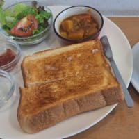 EASY LIFE CAFE「厚切りトーストセット」(成田市)