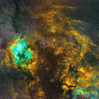 白鳥座中心部の星雲たち