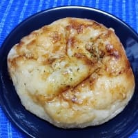 【07/15昼食】田舎風男爵のフォカッチャ、ベーコン入りなんだね：D