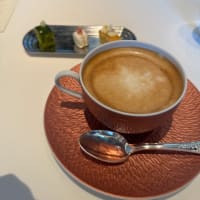 姪っ子、シャンパンを飲む＠東京會舘