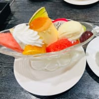 贅沢な気分でプリンアラモード