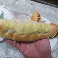 男の料理 「四種の総菜パン(フランクフルト・エビフライ・ハンバーグ・胡桃チーズ蜂蜜)」