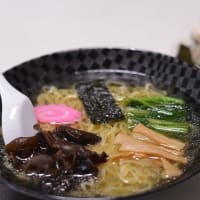 あつあつの塩ラ－メンを