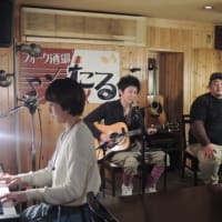 お互い初顔合わせの3人が一緒にステージへ(^^)/