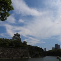 大阪城公園でブルーインパルス