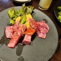 焼肉きん肉屋に舌鼓