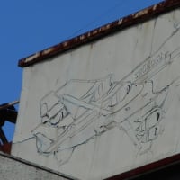 湘南台道場の雑居ビルの屋上にある絵