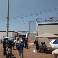 滑り込み…。