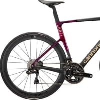 Supersix EVOがマイヨジョーヌを乗せる