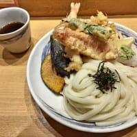 豪華にするには、海老はかかせないようだ