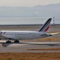 ゴーアラウンド発生❗️エールフランスF-HRBA 上空を北へ 