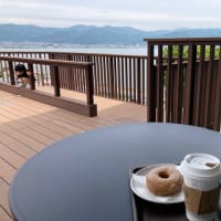 名山と絶景見ながら自然に視力調整やってる八ヶ岳山麓コーヒー配達。
