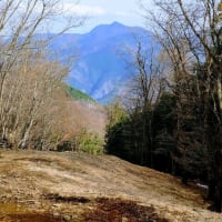 石尾根縦走　六ッ石山