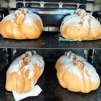 野菜とチーズの米粉配合のパン