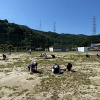 草刈り大作戦　中・後期学部校舎