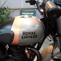 RE-TOKYO NORTH 初入荷！ROYAL ENFIELD CLASSIC350 Dark GUNGRAY 高級感漂うフル装備クラシック！