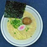 濃厚鶏白湯らぁ麺＠麺天坊　ふわとろ仕上げにしたけど、普通に濃厚な鶏白湯になっちゃいました