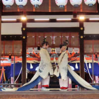 八坂神社　例祭　男神楽　ピピチン舌だし
