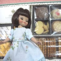 お人形とお菓子、記念撮影～♪