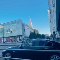 日曜日の新宿駅南口