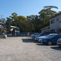 １月の寒川神社：寒川神社境内から参道を歩いてＪＲ相模線宮山駅へ　ＰＡＲＴ１