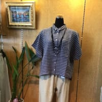 リネンチェック柄ブラウス