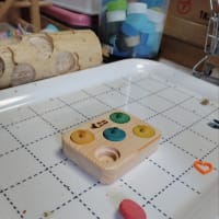 初めて見るおもちゃは怖い？