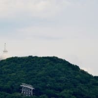 2025.07.04(金)AM06:44の藻岩山・平和祈念塔・手稲山・三角山・円山
