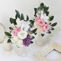 夏のドア飾りレッスン　白いひまわりのスワッグとお仏花