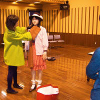 kids公演に向け、衣装合わせとチラシの発送